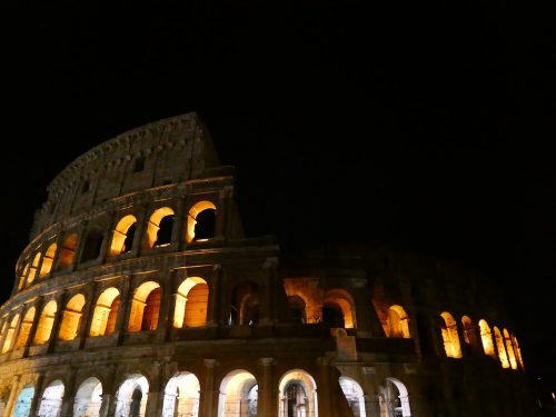 Colosseum Rome bij nacht