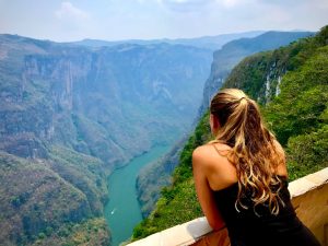 Annick uitzichtpunt Sumidero Canyon bovenaf