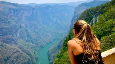 Annick uitzichtpunt Sumidero Canyon bovenaf