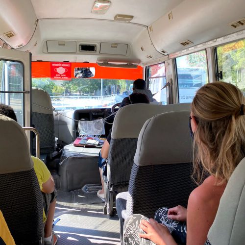 Binnenkant bus dolmus Nicosia Kyrenia