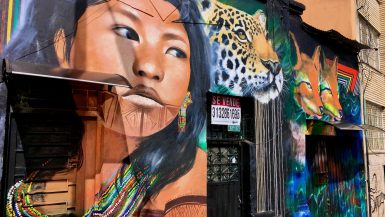 Street art tour in wijk La Candelaria Bogota